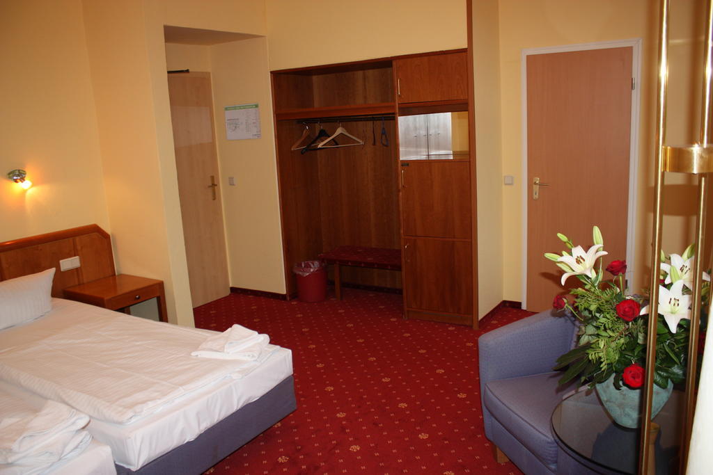 Hotel Stubenberg Gernrode  Phòng bức ảnh