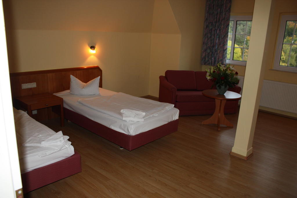 Hotel Stubenberg Gernrode  Phòng bức ảnh